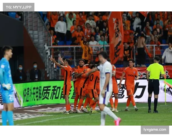 闫炳良扑出点球立功 津门虎门将表现神勇 闫炳良扑出点球立功 津门虎门将表现神勇